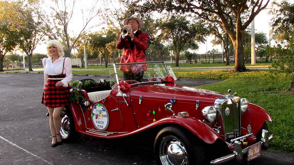 Christmas Carolers, holiday Entertainment, Show on Wheels, Carolers, Show on Wheels, Orlando, Mount Dora, Leesburg, Mount Dora, Celebration, Sarasota, Tampa, St Petersburg